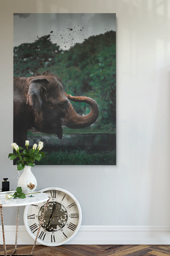Verspielter Elefant