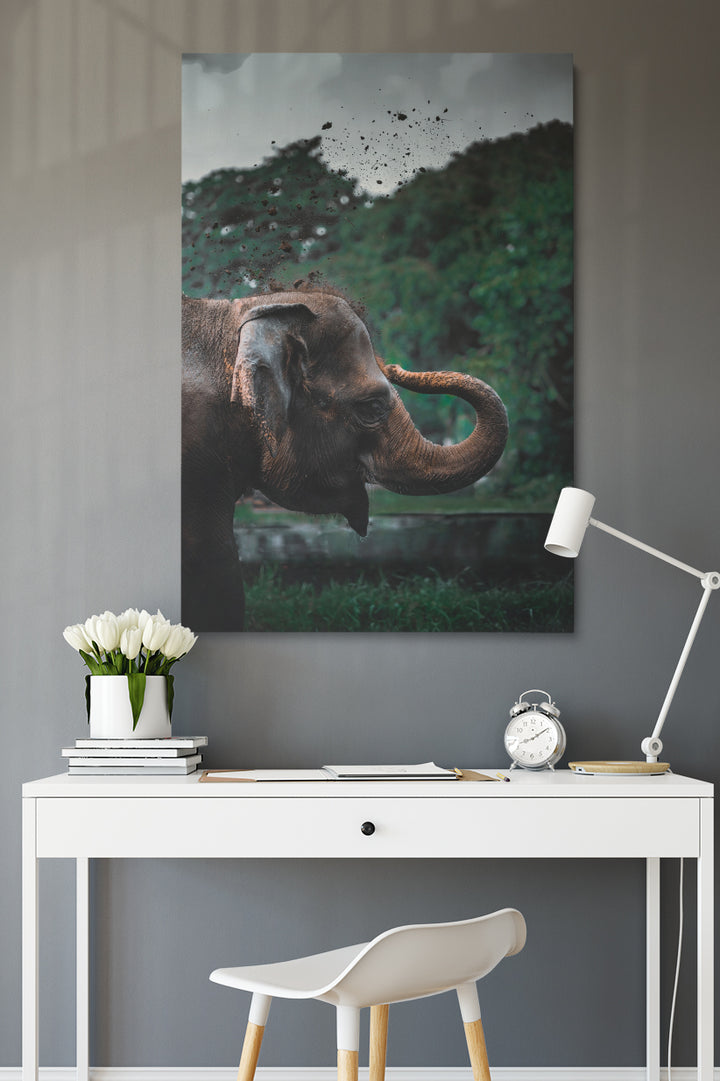 Verspielter Elefant